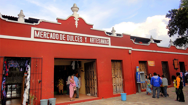 Resultado de imagen para mercado de dulces y artesanias san cristobal de las casas