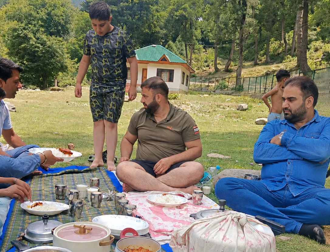 Picnic at Athwatoo