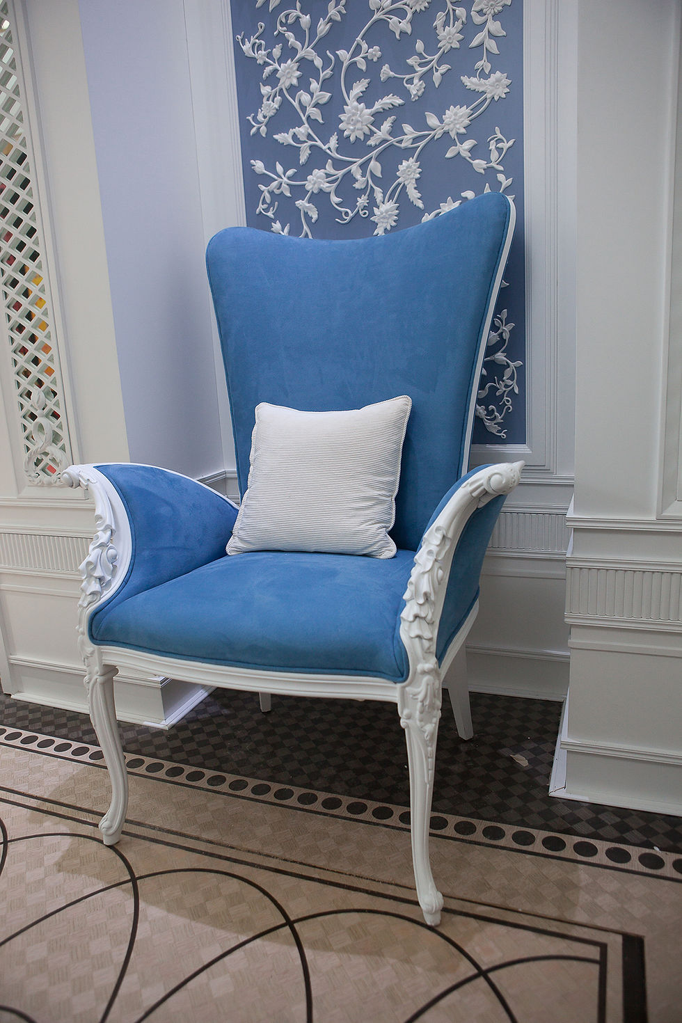 Thumbnail: White and Blue Neoclassical Style Solid Wood Carving Armchair