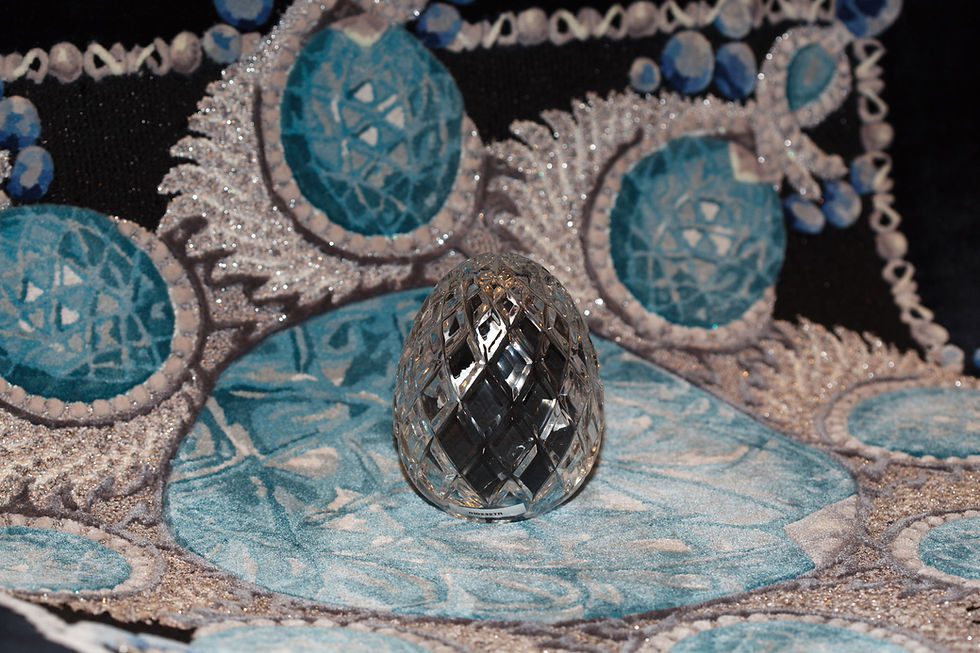 Thumbnail: Interplay of matte New Zealand wool and shimmering sapphire silk on the rug surface