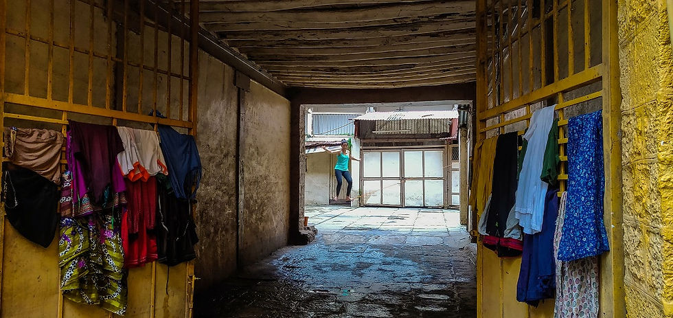 Tanmayi Gidh Slacklining backyards