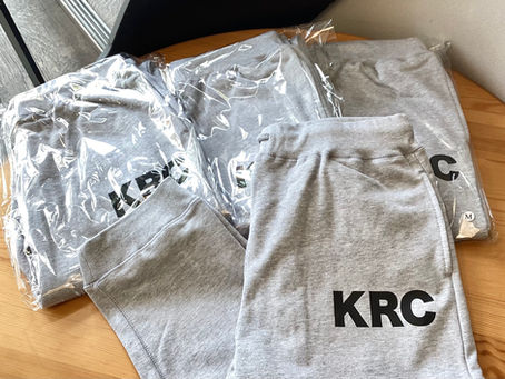 熊本赤十字病院バレーボール部「 KRC 」様、チームオリジナルスウェットパンツ