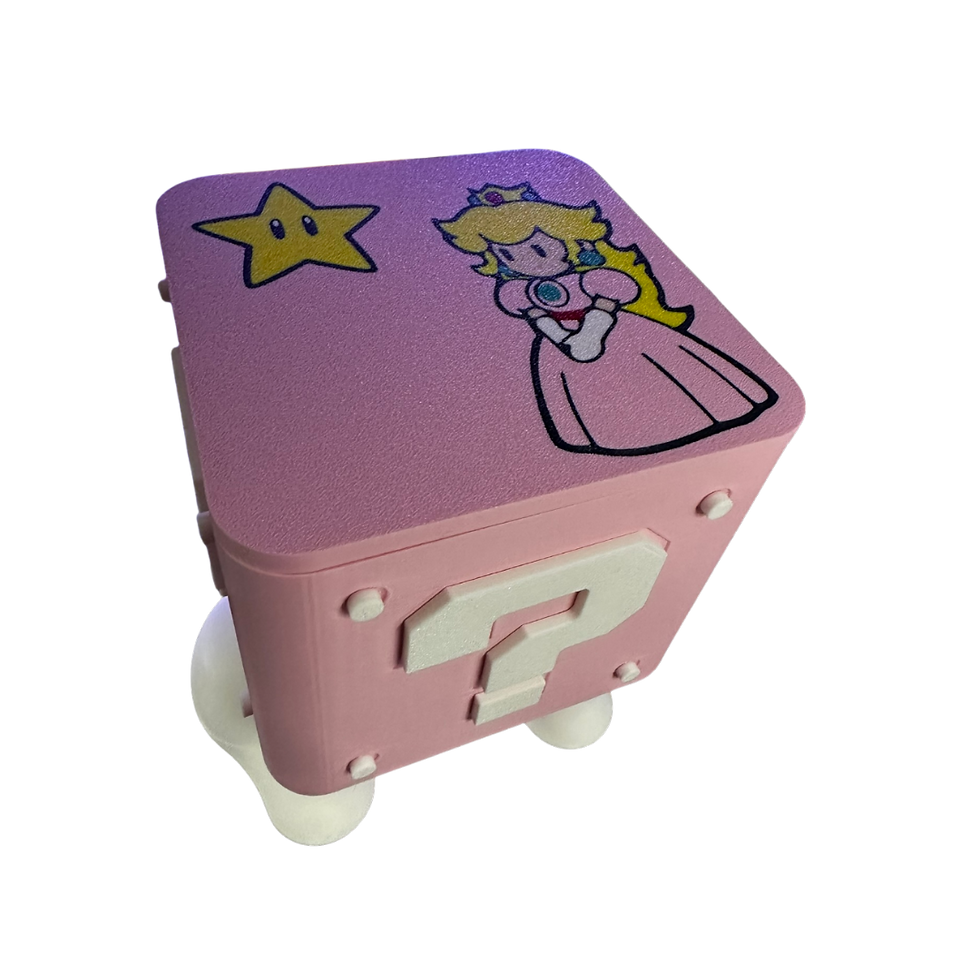 Vista frontal: Caixa organizdora Peach Rosa em Inspirada em Mario Bros, um caixa  estilo peach impresso em 3D.