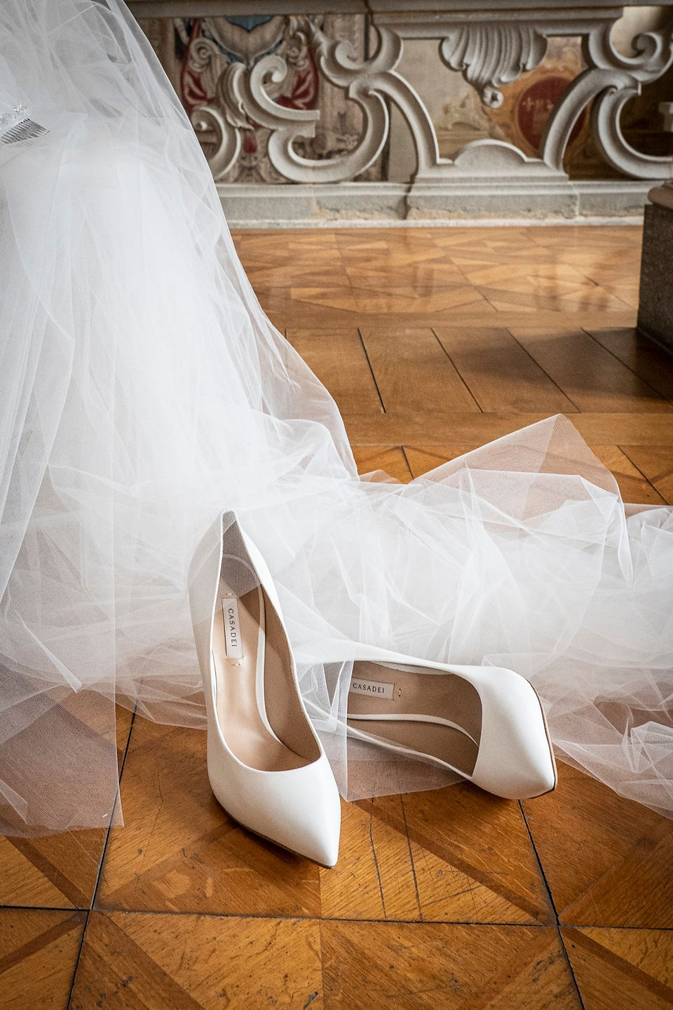 matrimonio virna toppi nicola del freo villa subaglio abito armani prive scarpe casadei