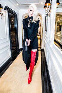 SORBET Magazine
"Diamonds Are Forever"
Bulgari Special Project
Photo Lorenzo Marcucci
Hair Elisa Rampi
Model Anastazia Niemen, Kristina