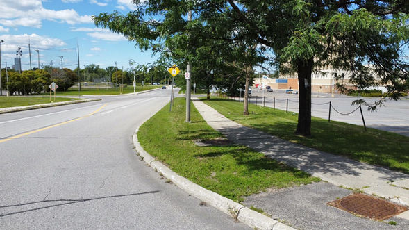 Commercial mowing services ottawa