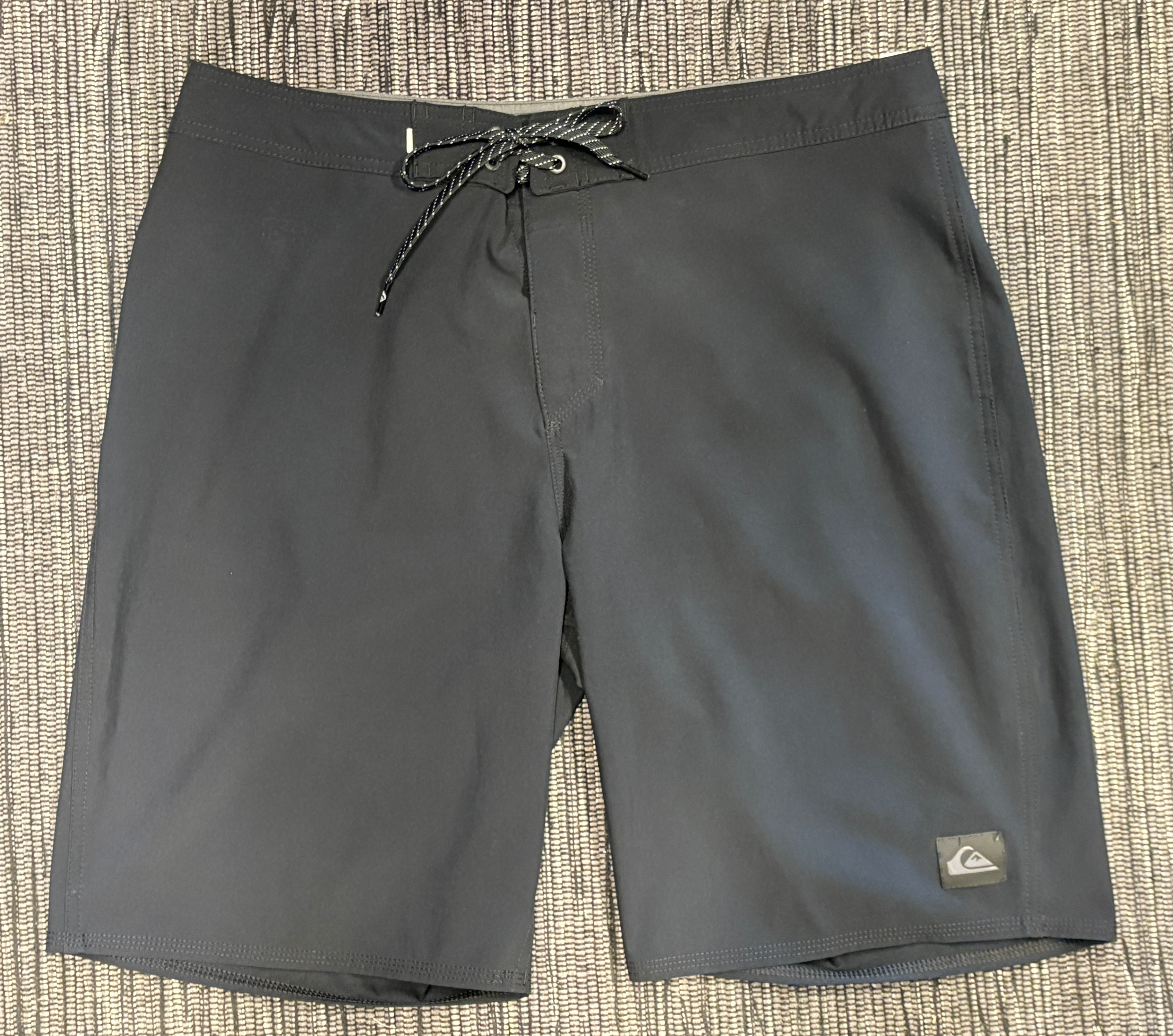 【USED】 Quiksilver HIGHLINE ボードショーツ ブラック 34