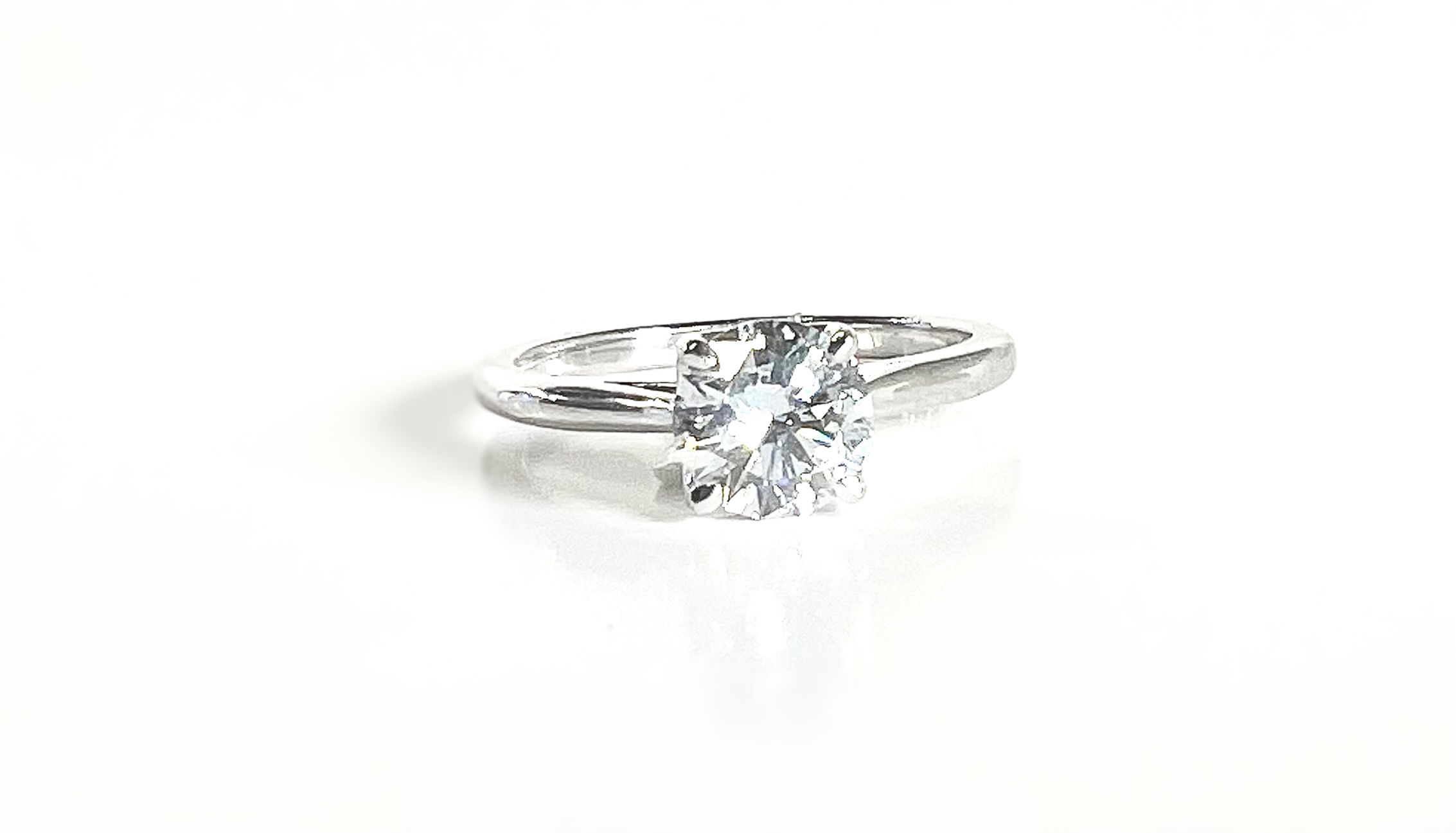 1.00 CT Round Solitaire Lab-Grown Diamond Engagement 