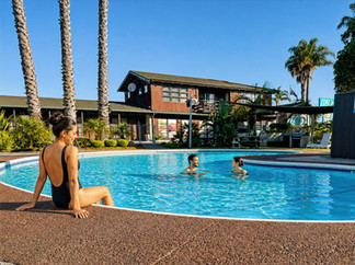 Poolside, Teal Motor Lodge, Gisborne NZ