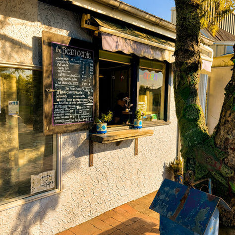 Bean Genie, your hole-in-the-wall neighborhood coffee fix, Leith Street, Gisborne NZ