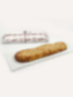Coca de piñones. Confitería Padreny de Reus.