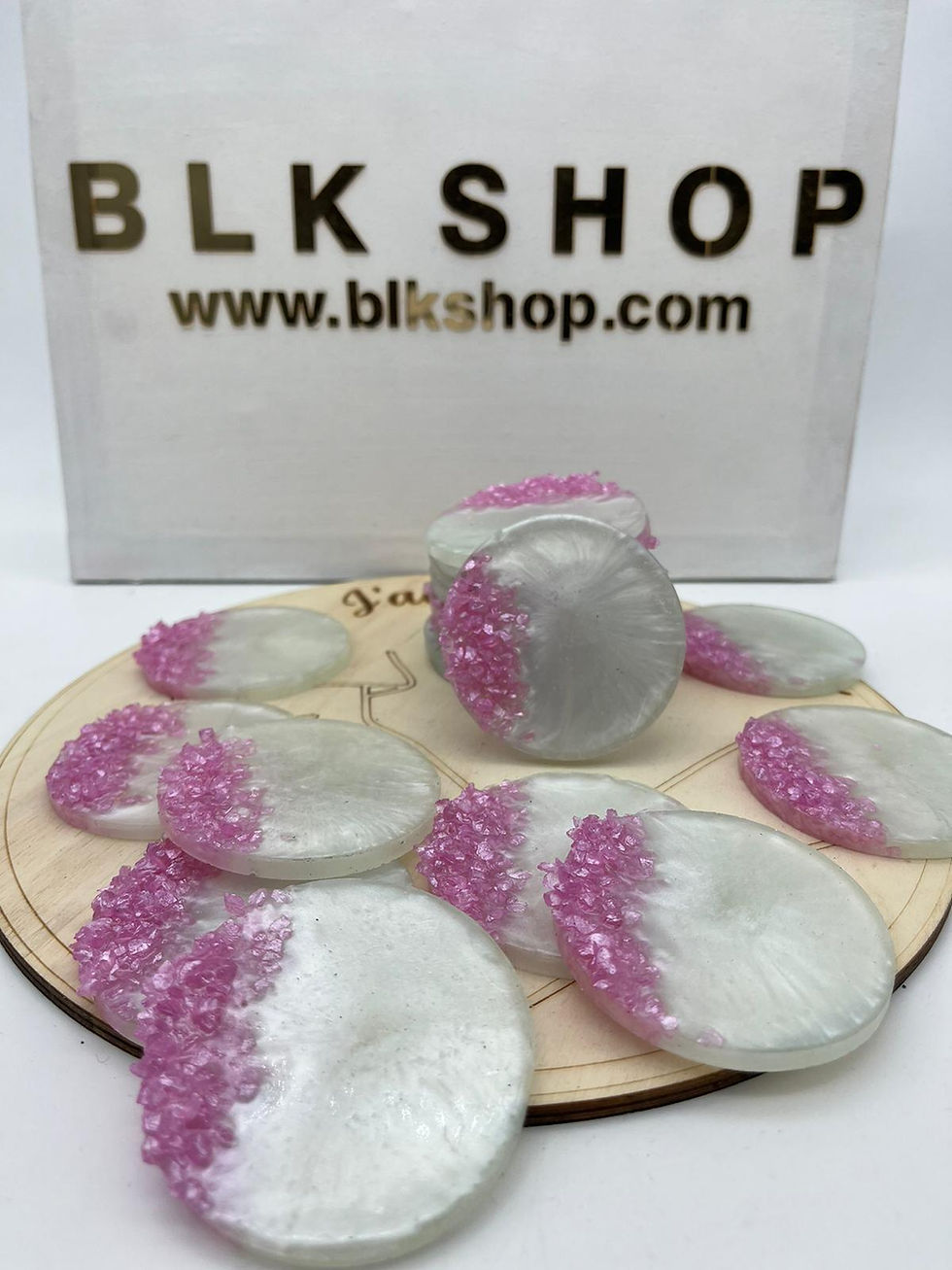 Thumbnail: Epoxy magnet rond avec cristaux rose