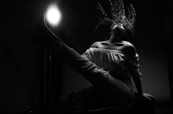 LIORA KLEIN (by Sheldon Botler)