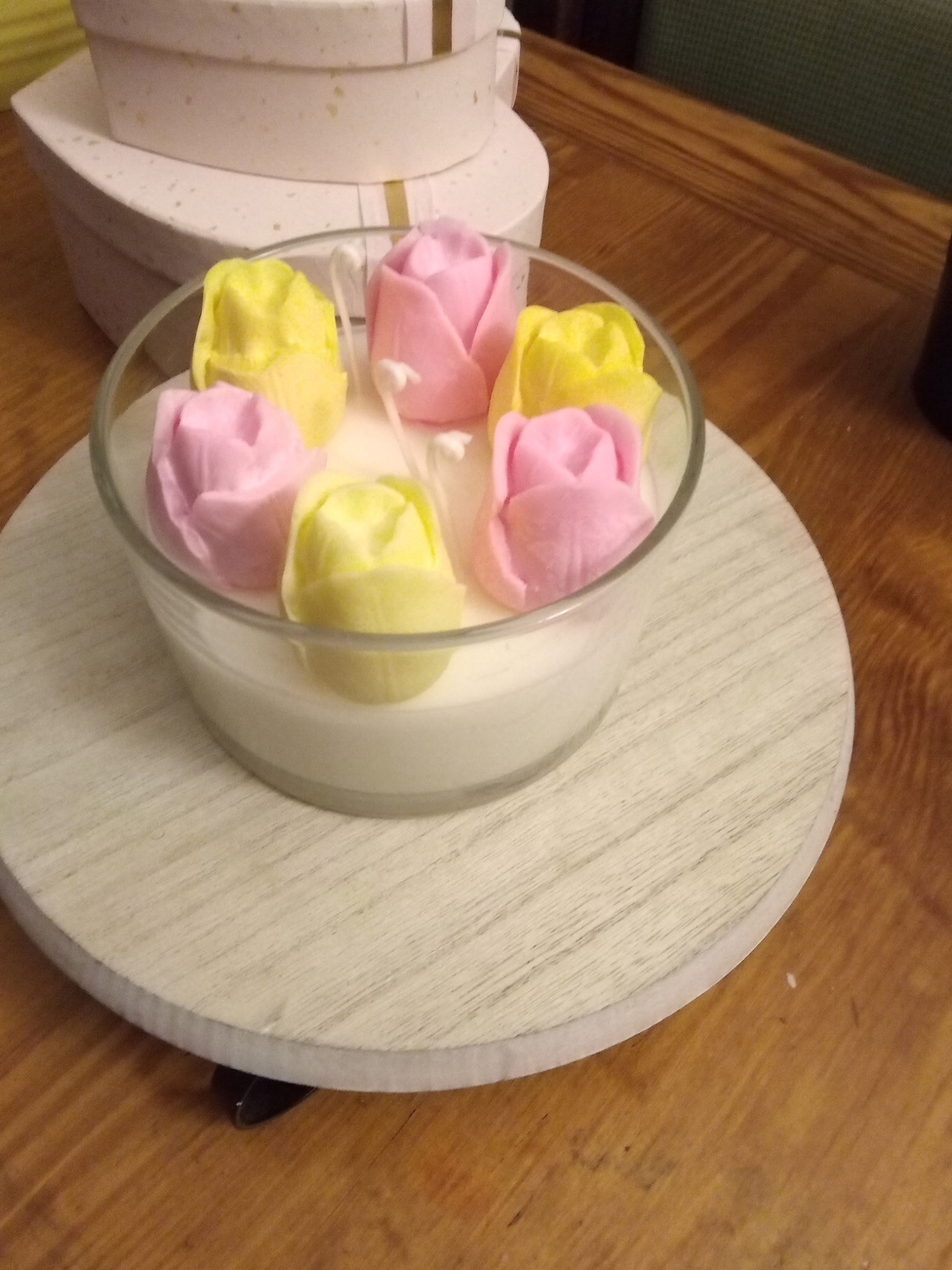 TULIP CANDLE