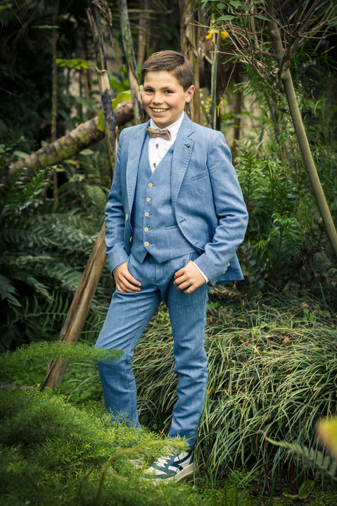 communiefotoshoot door fotograaf uit Putte bij mechelen die communie fotografeert in de ruime regio van Putte, Mechelen, Lier, Heist op den berg, grobbendonk en Tremelo