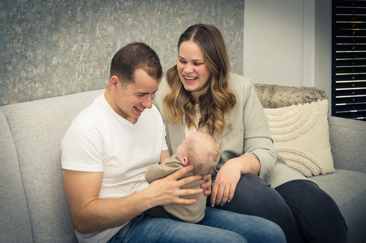 newborn fotoshoot gezellig bij jullie thuis: newborn@home