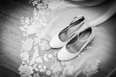 huwelijksfotograaf die huwelijken fotografeert in de ruime regio van Putte, Mechelen, Lier, Heist op den berg en Tremelo. Op zoek naar een professionele fotograaf? Dan ben je bij fotografie Karin De Vocht aan het juist adres. 