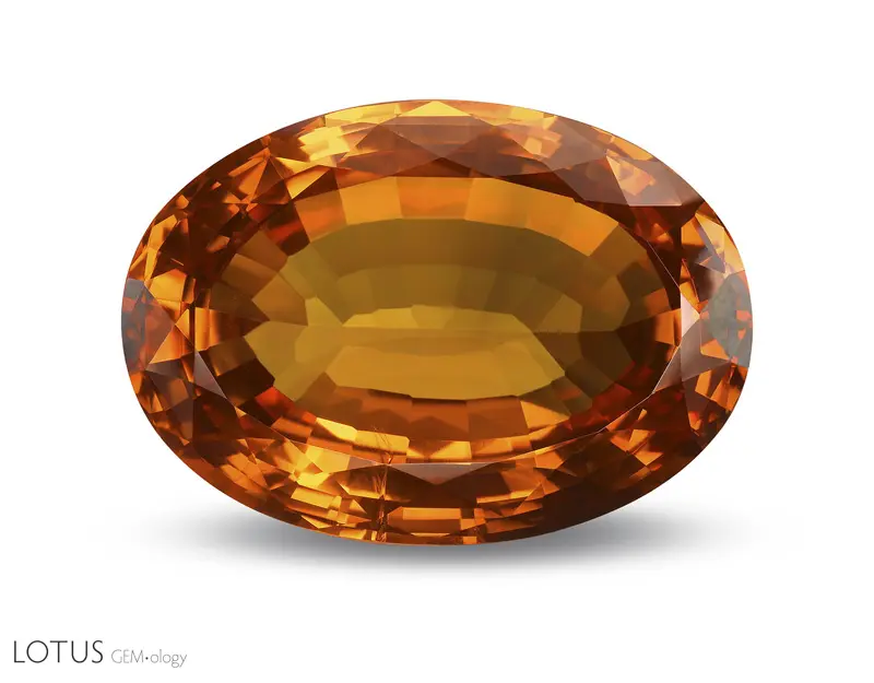 Zafiro oval color whisky