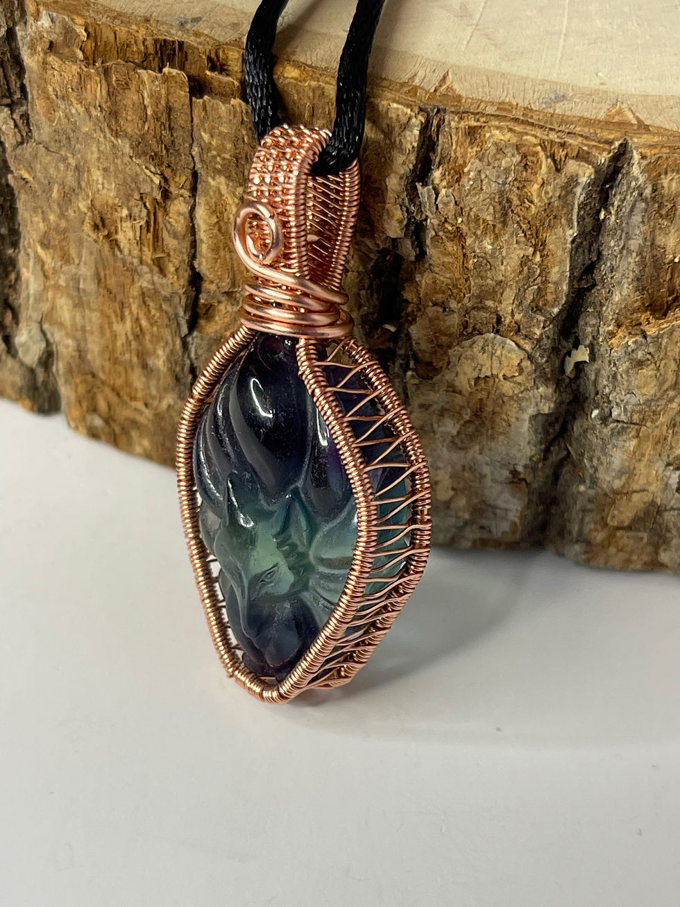 Thumbnail: Fox Copper Necklace (Labradorite)