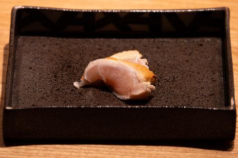 西麻布 焼鶏ひらこ 胸肉のタタキ