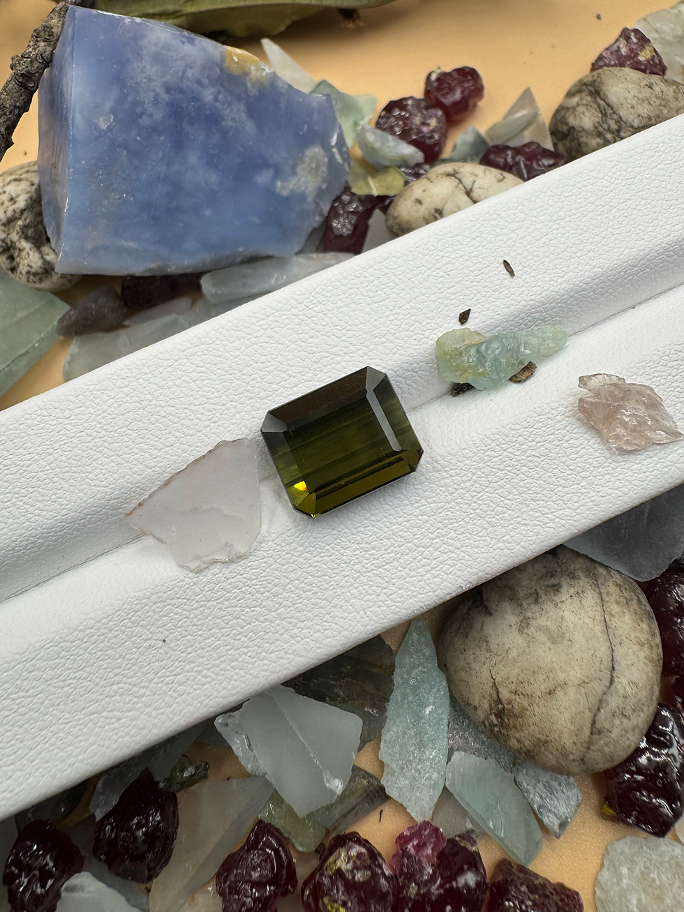 Thumbnail: GREEN TOURMALINE 8.77 CARAT