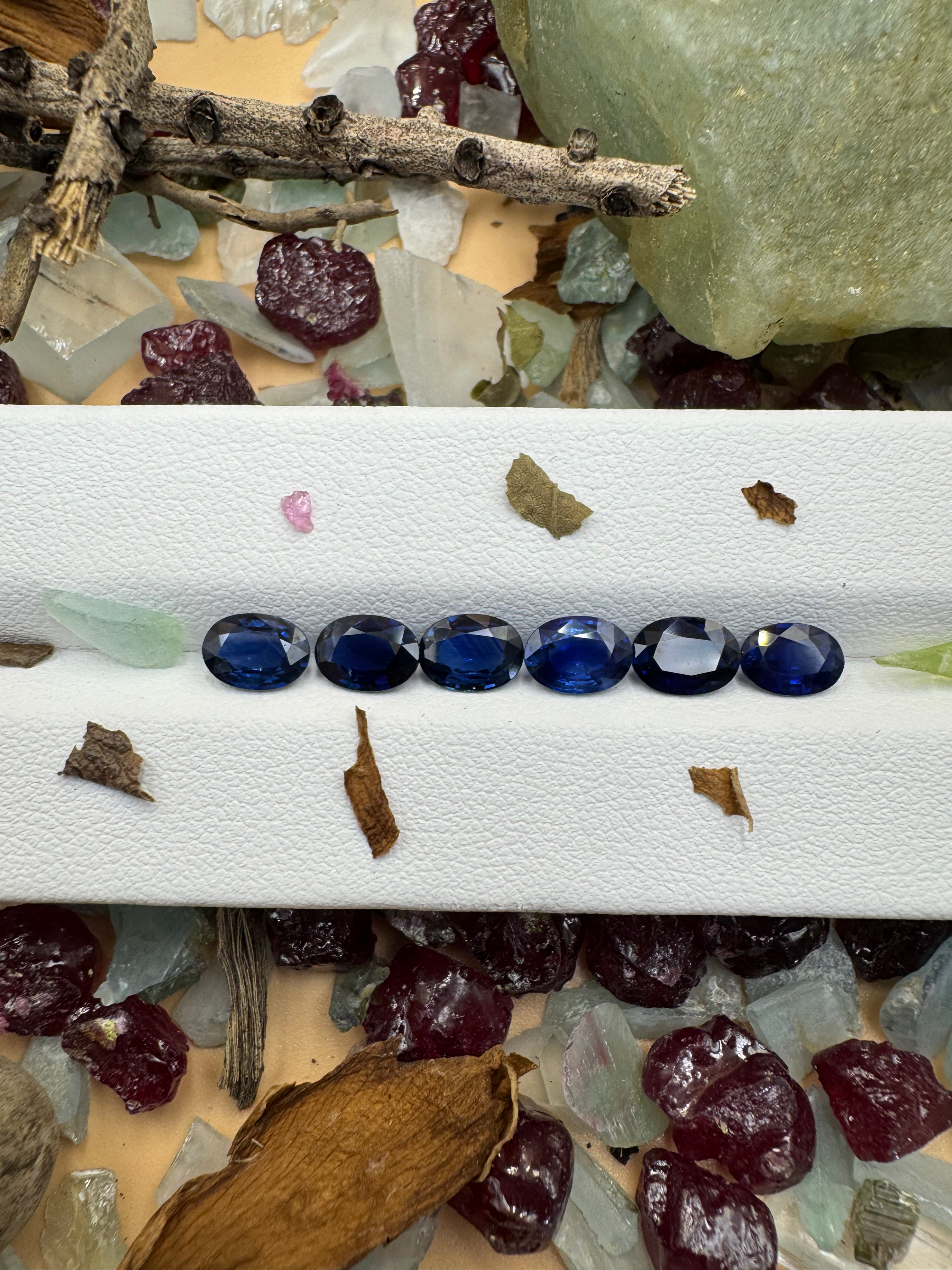 BLUE SAPPHIRE 5.32 CARAT