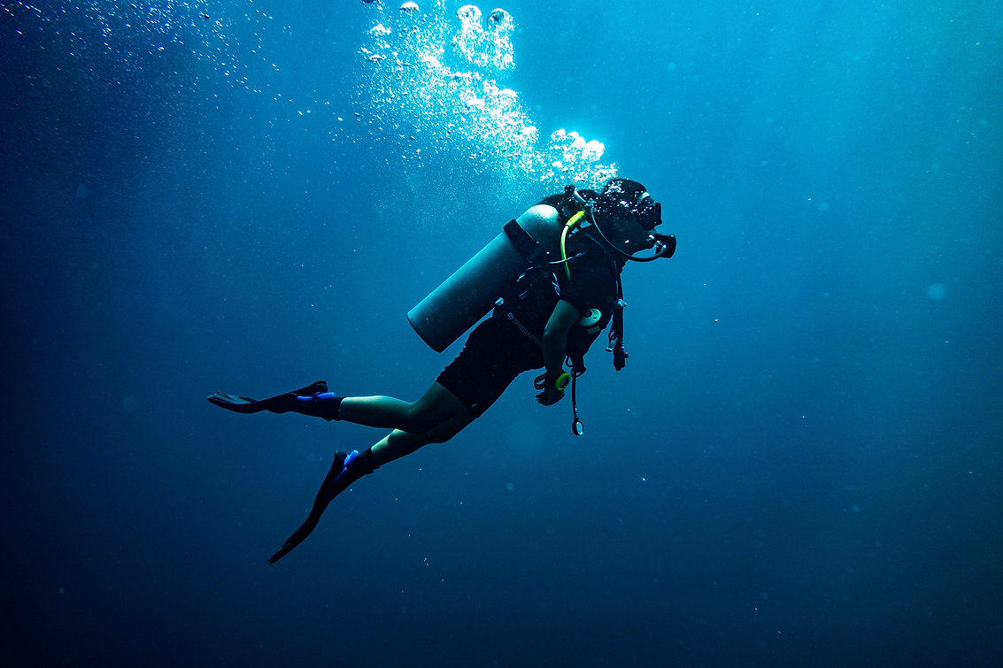 Divers Box Scuba Diving