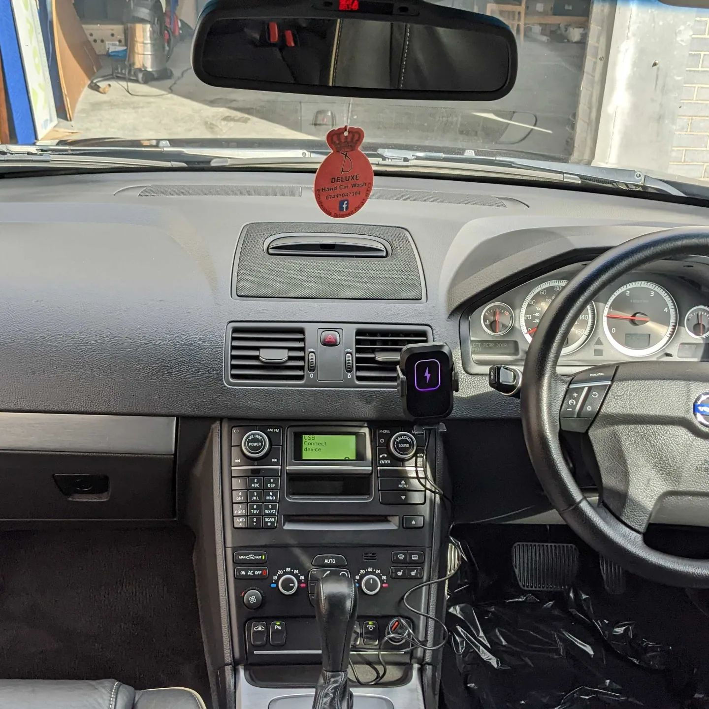 Interior deep clean extraction steam cleaning 