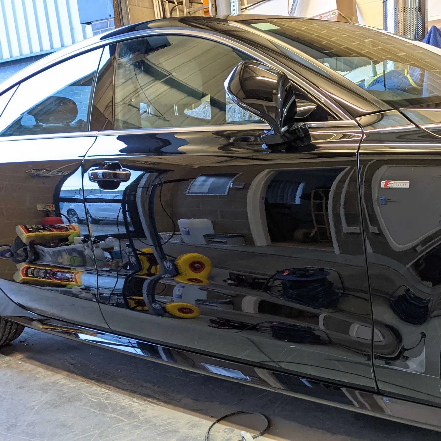 ceramic coated 3-5 years protection and 2 stage polishing 