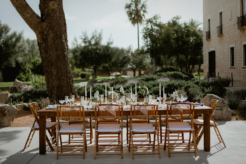 Miniatura: Tischdekoration weiß mit Eukalyptus