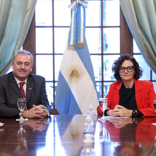 Cancillería y Cooperar firmaron convenio para potenciar las exportaciones del sector cooperativo
