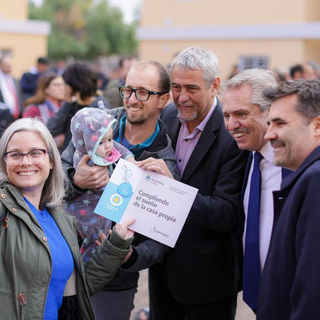 El Presidente entregó viviendas en la ciudad de Neuquén