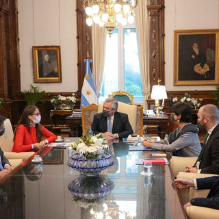 Un programa para reducir la informalidad en el sector de las trabajadoras de casas particulares