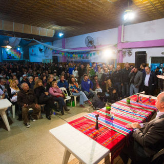 Parrilli y Ferraresi presentaron al Instituto PATRIA en Merlo