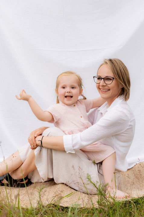 DWA APARATY, fotograf, fotografia dziecięca, fotografia rodzinna, sesja zdjęciowa, sesja dziecięca, sesja rodzinna, zdjęcia rodzinne, zdjęcia dziecka, zdjęcia z urodzin, rodzina, dziecko, Leszno, fotograf Leszno, zdjęcia Leszno, studio fotograficzne Leszno, voucher, prezent na urodziny, sesja na prezent