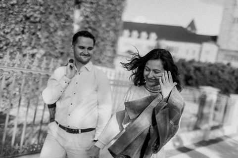 DWA APARATY, fotograf, sesja narzeczeńska, sesja we dwoje, sesja zakochanych, sesja pary, zdjęcia narzeczeńskie, zdjęcia we dwoje, fotografia narzeczeńska, romantyczna sesja, pomysł na sesję dla pary Poznań, Wrocław, filmowiec ślubny, kamerzysta, film ze ślubu, film ślubny,