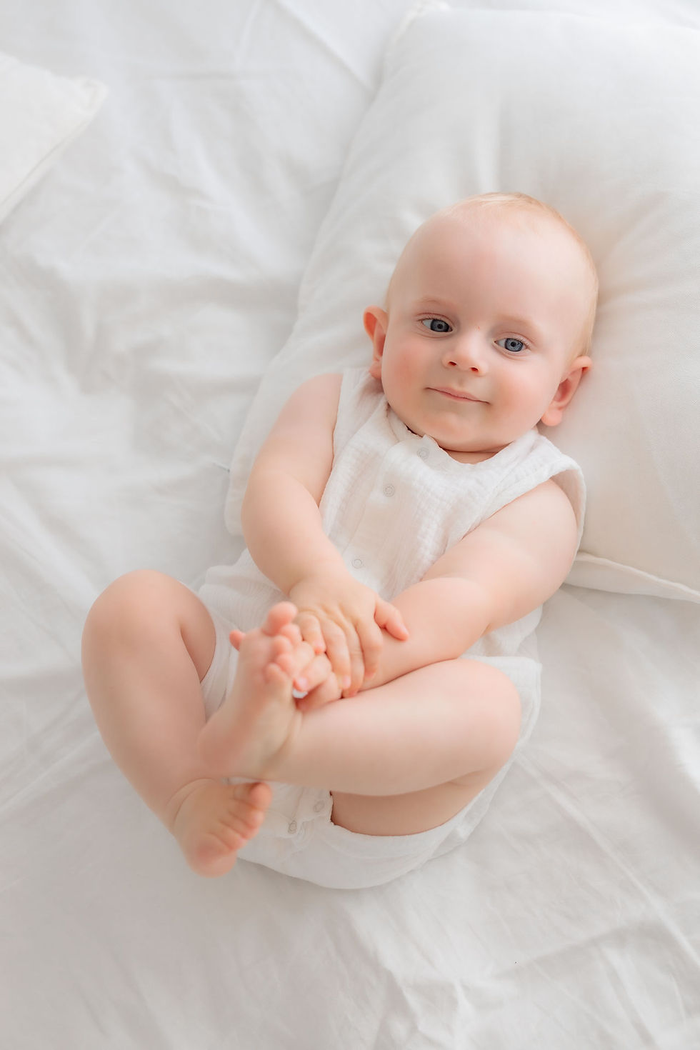 DWA APARATY, fotograf, fotografia dziecięca, fotografia rodzinna, sesja zdjęciowa, sesja dziecięca, sesja rodzinna, zdjęcia rodzinne, zdjęcia dziecka, zdjęcia z urodzin, rodzina, dziecko, Leszno, fotograf Leszno, zdjęcia Leszno, studio fotograficzne Leszno, voucher, prezent na urodziny, sesja na prezent