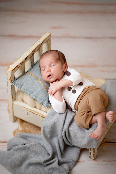 DWA APARATY fotografia noworodkowa, sesja noworodkowa, zdjęcia noworodka, fotograf noworodkowy, sesja newborn, newborn photography, sesja dla noworodka, zdjęcia z noworodkiem, sesja niemowlęca, Leszno