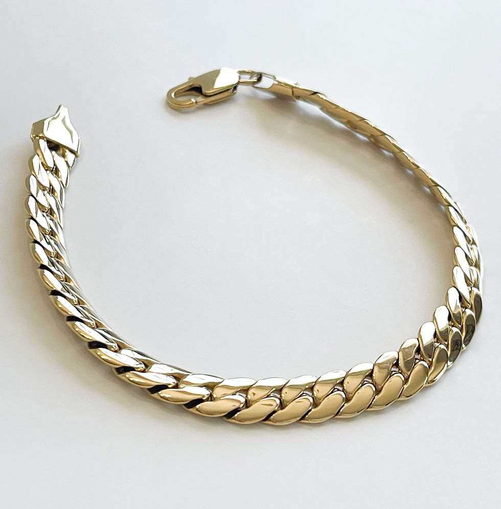 Thumbnail: Gold Thick Chain Bracelet