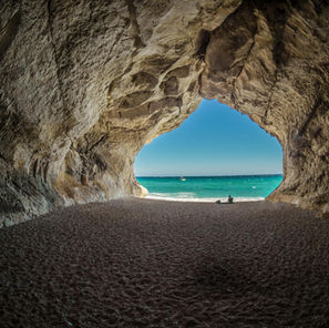 From One Plato's Cave to Another... Reflections on the Society of the Spectacle, Mediatization, and Totalitarianism