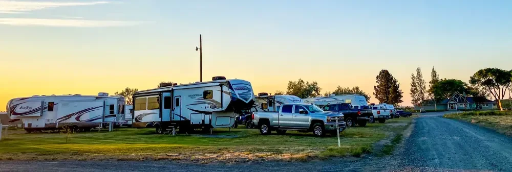 Lakeside Motel & RV Park
