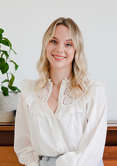 Dr Lucie CLements by Vanessa Keevil Photography.jpg