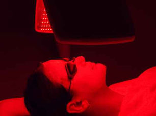 red light facial treatment