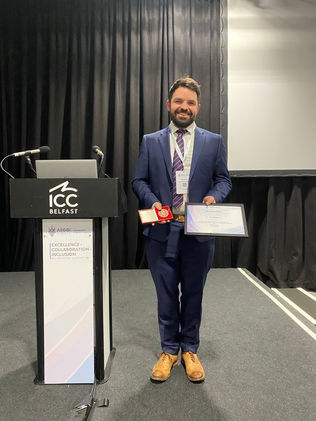 Prestigious Prize for Leo Brown