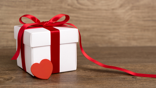 Qui veut te couvrir de cadeaux ?