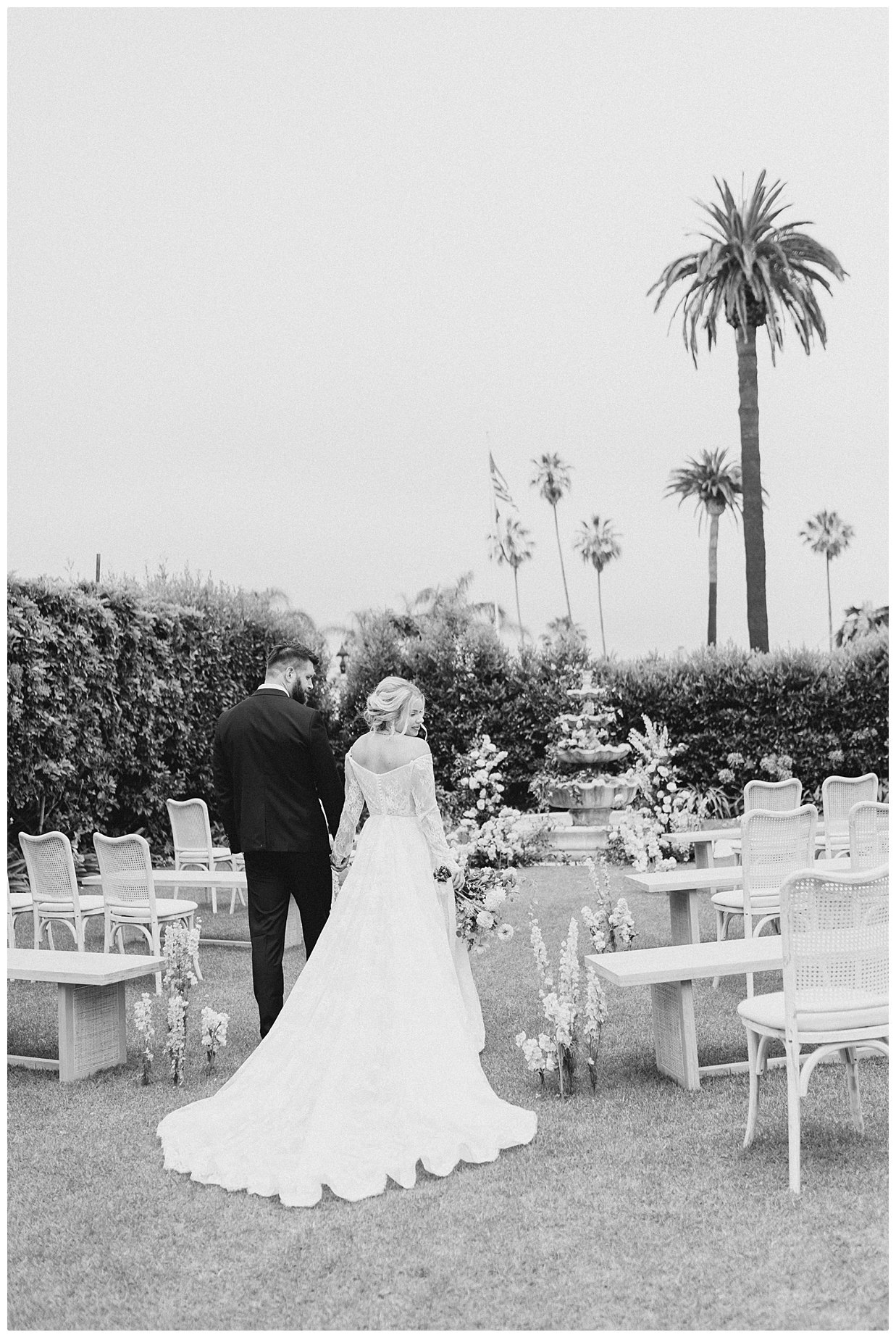 Black and White photo of a bride and groom at La Jolla's Women's Club.