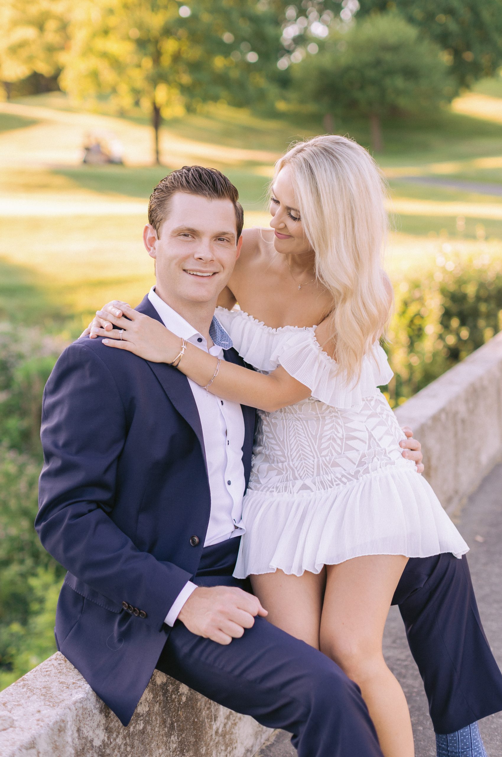sheri holloway photography engagement session tips. What to wear for your engagement session.