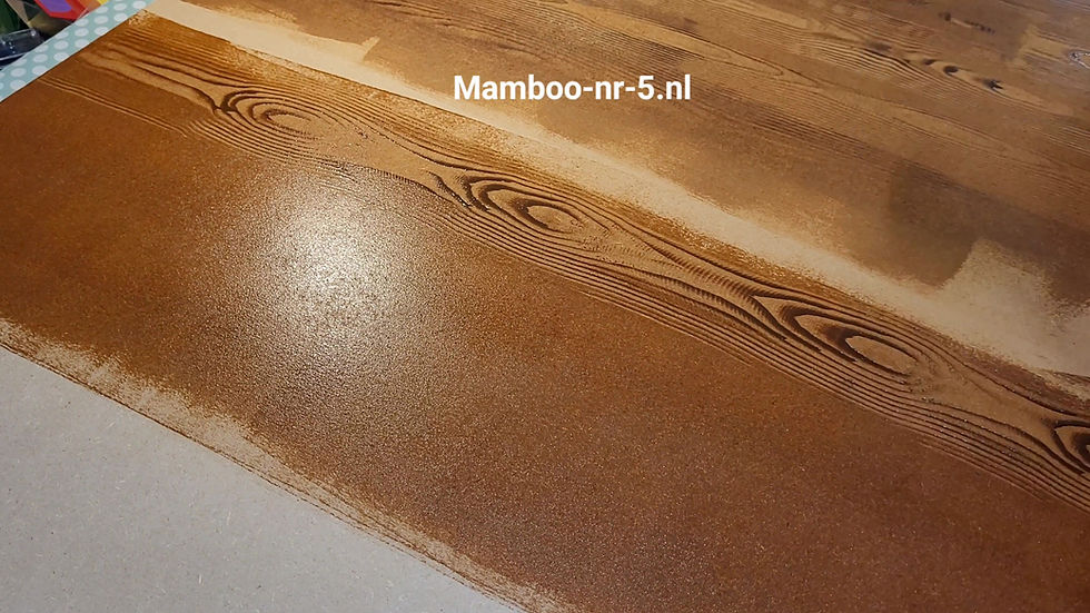 Thumbnail: filmpje voor uitleg hoe houtnerf kam te gebruiken - hoe werkt houtnerf kam uitleg video demonstratie structuurkam