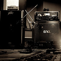 guit%20Amp%20Big_edited.jpg