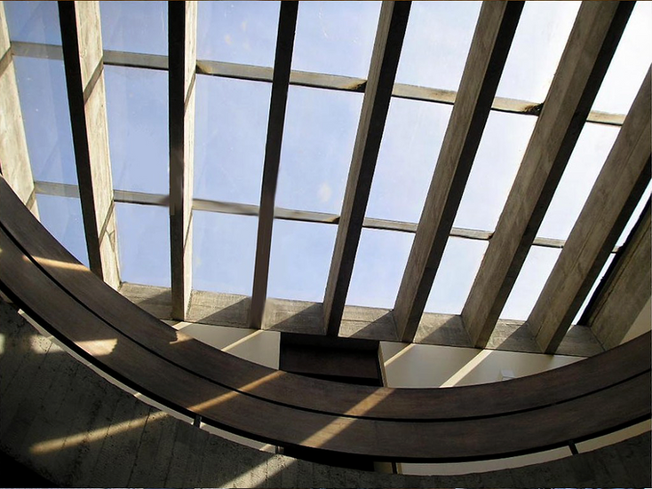 Detalhe de lanternim com pergolado -  executado em época anterior ao silicona